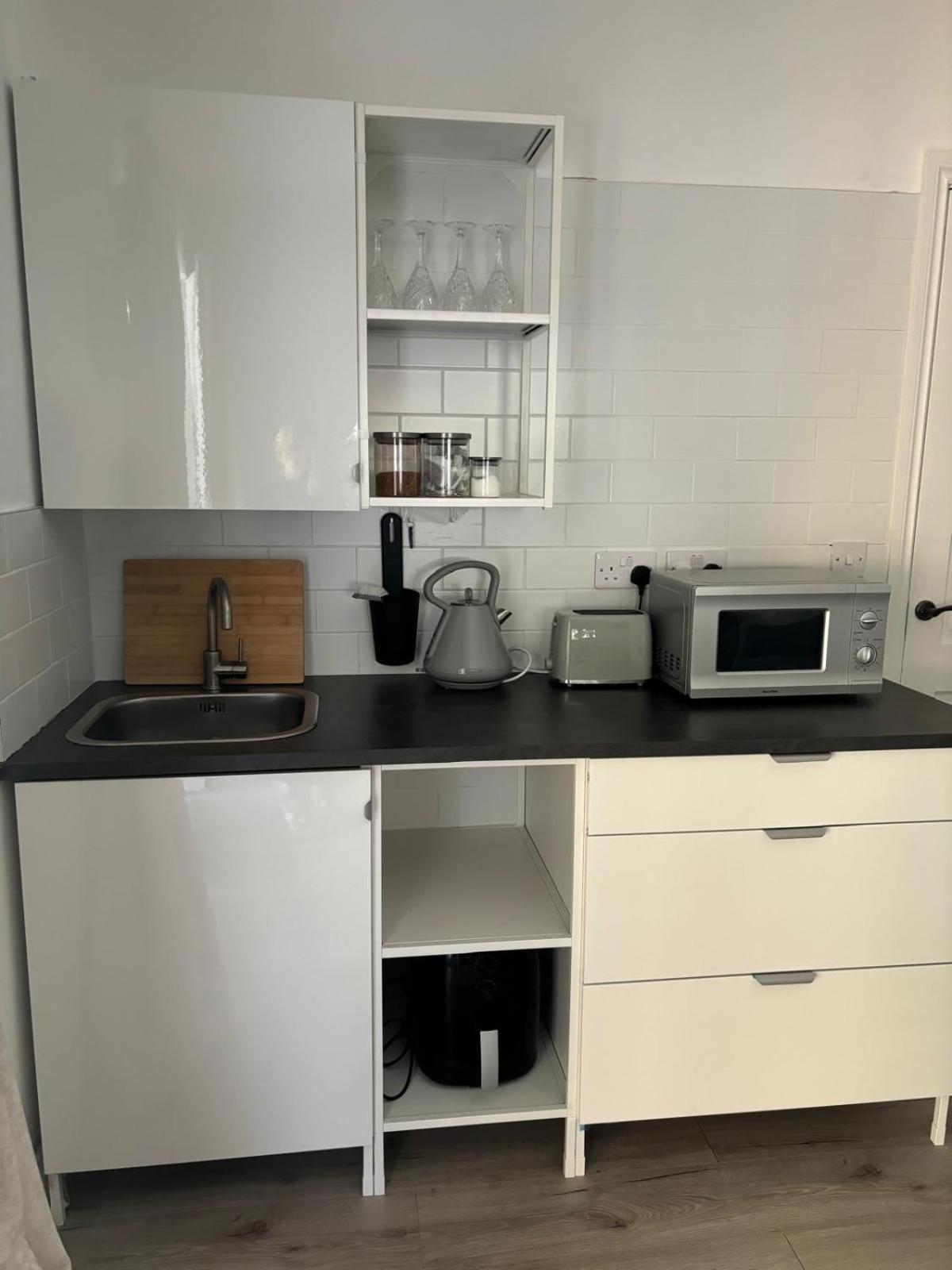 Basement Studio Apartment Ballina  Kültér fotó